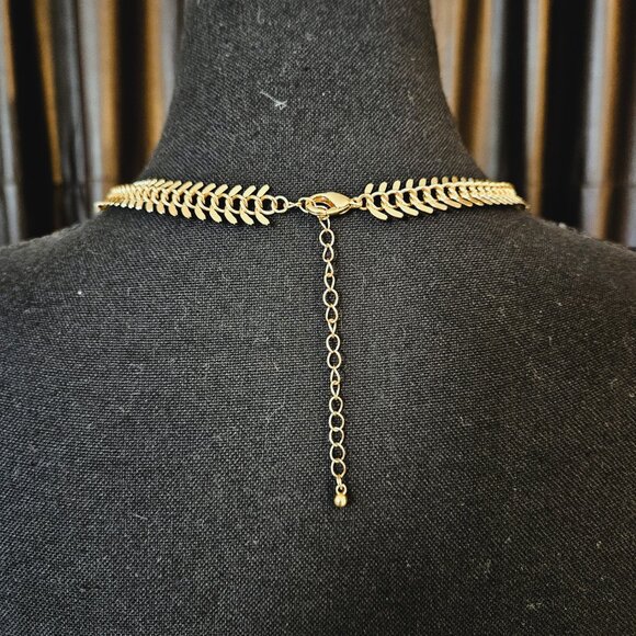 H&M Gold Tone Chain Fish Bone Necklace - Picture 7 of 8